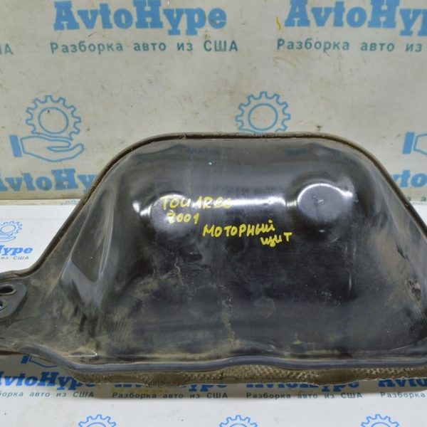 Накладка моторного щита VW Touareg 18-