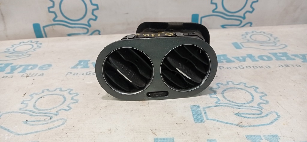 Воздуховод левый VW Tiguan 09-17