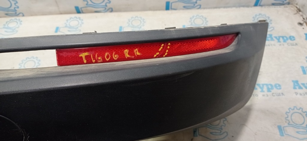 Отражатель заднего бампера прав VW Tiguan 09-17 (06) трещина