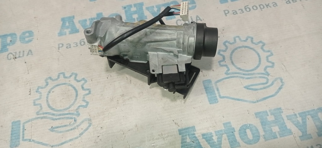 Замок зажигания VW Tiguan 09-17