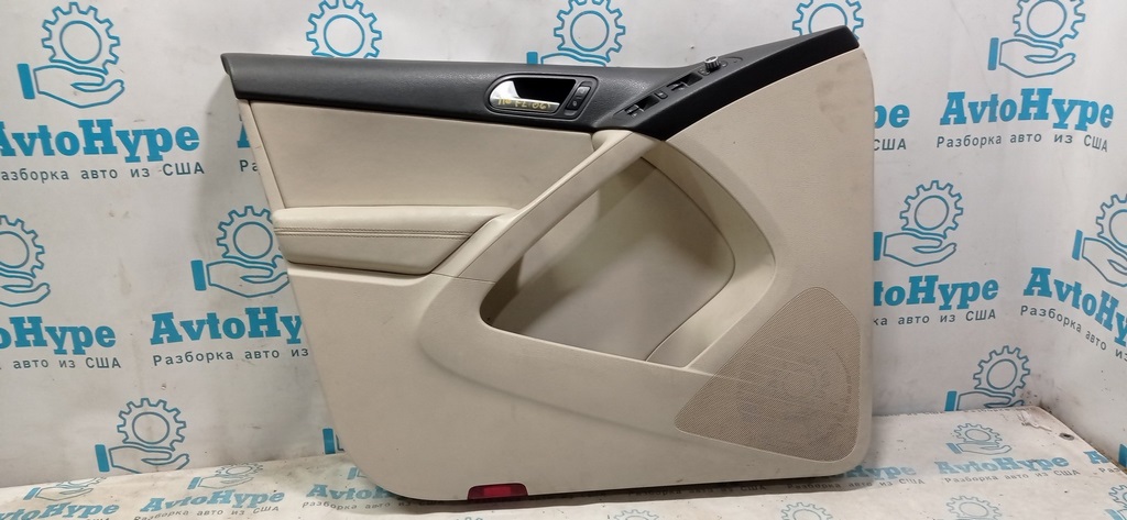 Обшивка двери (карточка) перед лев VW Tiguan 09-17 беж кожа