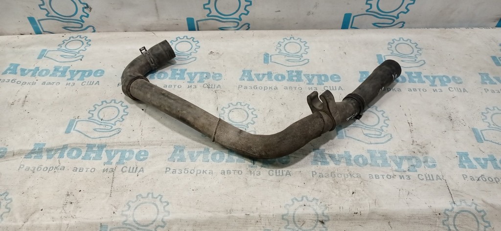 Патрубок охлаждения 1 VW Tiguan 09-17