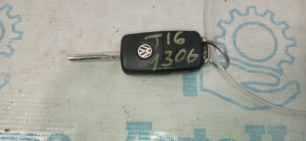 Ключ VW Tiguan 12-17 4 кнопки, раскладной