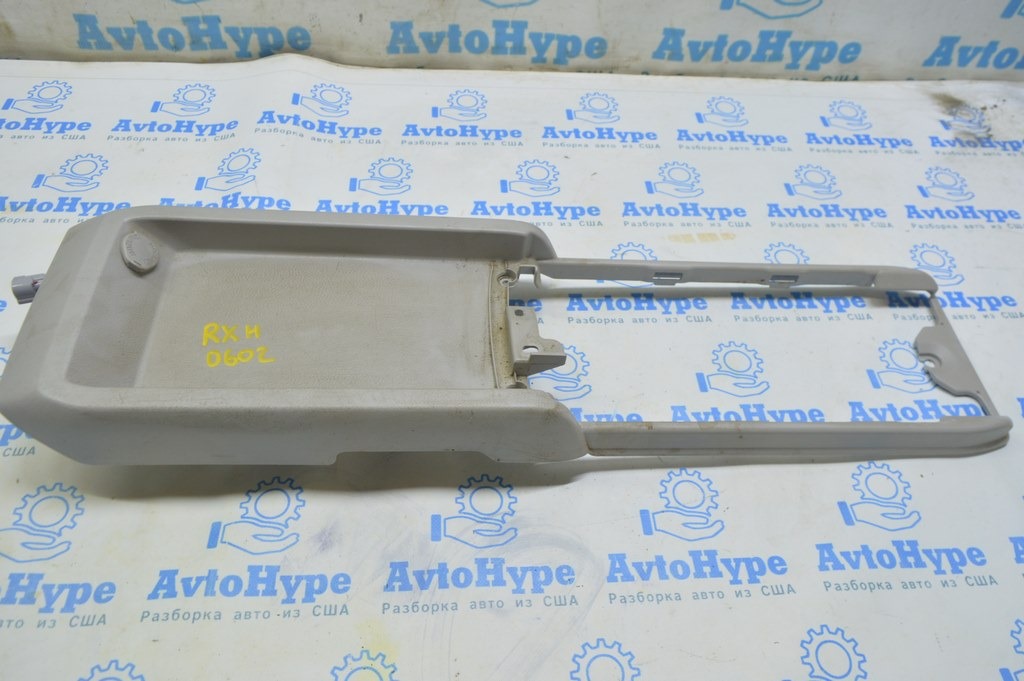 Прикуриватель консоли Lexus RX300 RX330 RX350 RX400h 04-09 серый 85530-48040