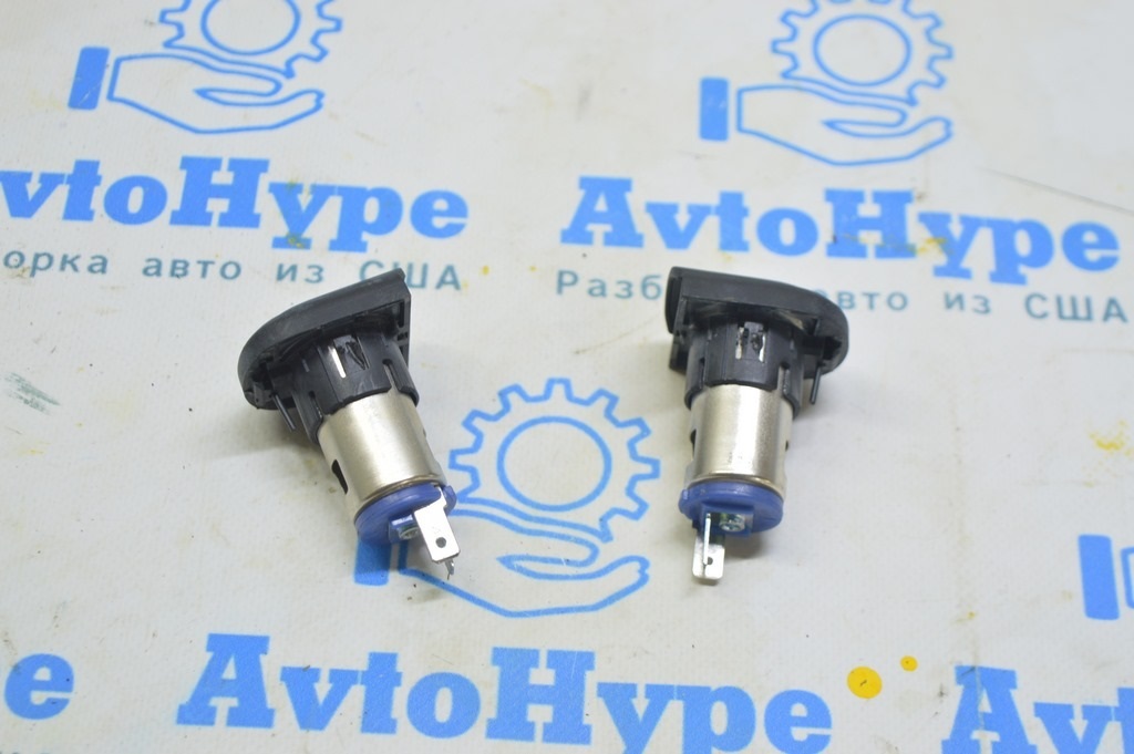 Прикуриватель центральной консоли правый Kia Optima 16- 95120-C5100